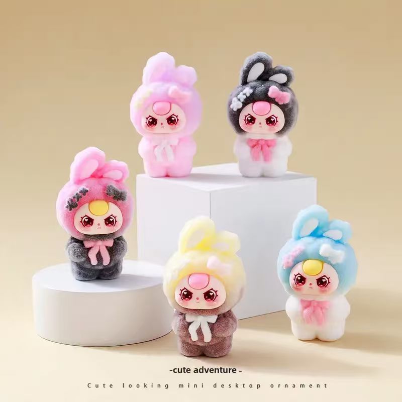 Hot Genuine Mini Figures Deskt - Car Accessories Girly 评论和价格