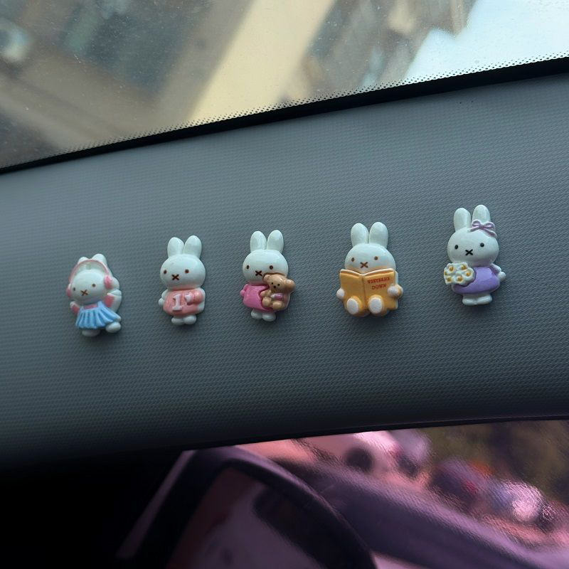 Kawaii Miffy Mini Figure Car D - Car Accessories Girly 评论和价格