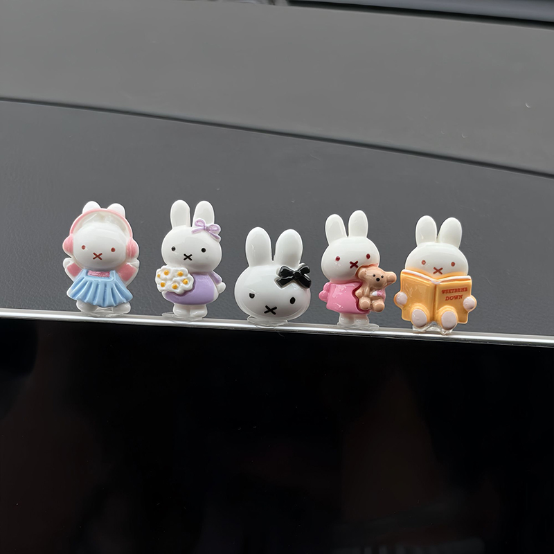 Kawaii Miffy Mini Figure Car D - Car Accessories Girly 评论和价格
